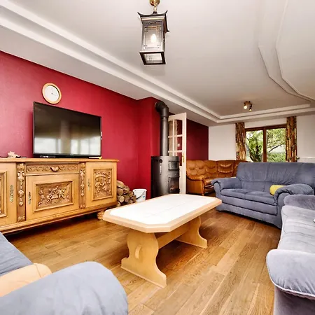 In Schצnberg With Jacuzzi Schoenberg