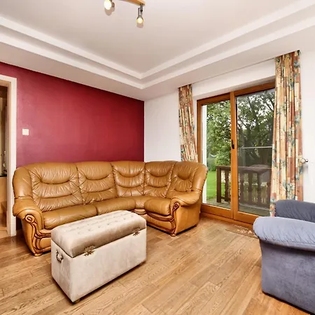 In Schצnberg With Jacuzzi * Schoenberg