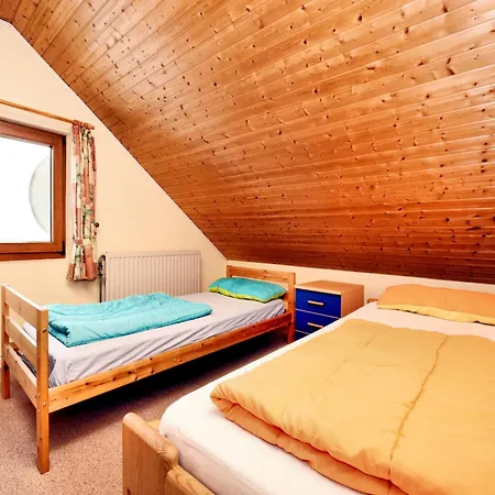 Semesterbostad Holiday Home In Schצnberg With Jacuzzi Schoenberg