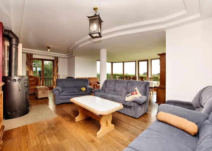 In Schצnberg With Jacuzzi *