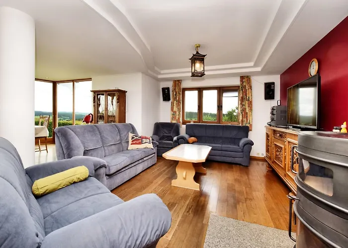 In Schצnberg With Jacuzzi Schoenberg