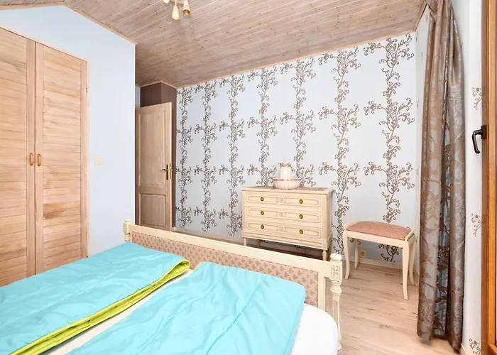 In Schצnberg With Jacuzzi *